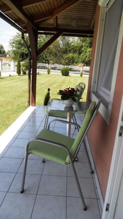 Ferienhaus Am Plattensee บาลาตอนมารีอาเฟือร์เดอ ภายนอก รูปภาพ